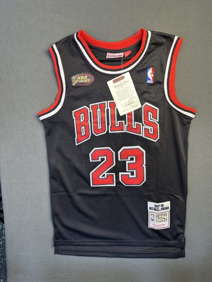 Camiseta Chicago Bulls Michael Jordan #23 Mitchell & Ness Negro