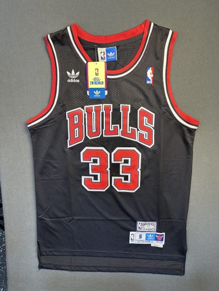 Camiseta Chicago Bulls Scottie Pippen #33 Adidas Negro