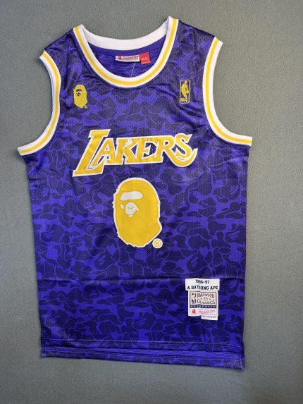 Camiseta Los Angeles Lakers #93 A Bathing Ape Morado