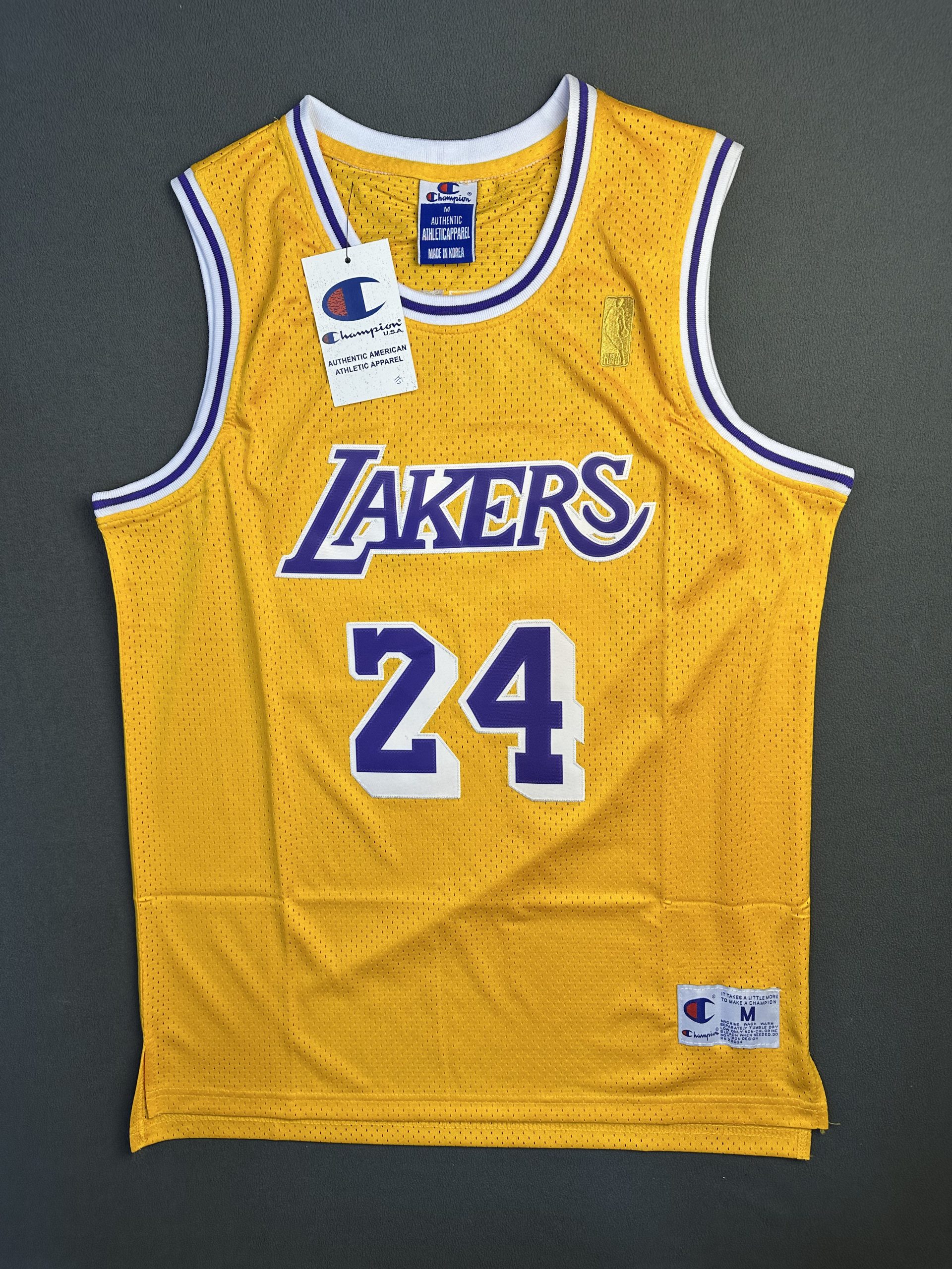 Camiseta Los Angeles Lakers Bryant #24 Champion Amarillo - Vista frontal