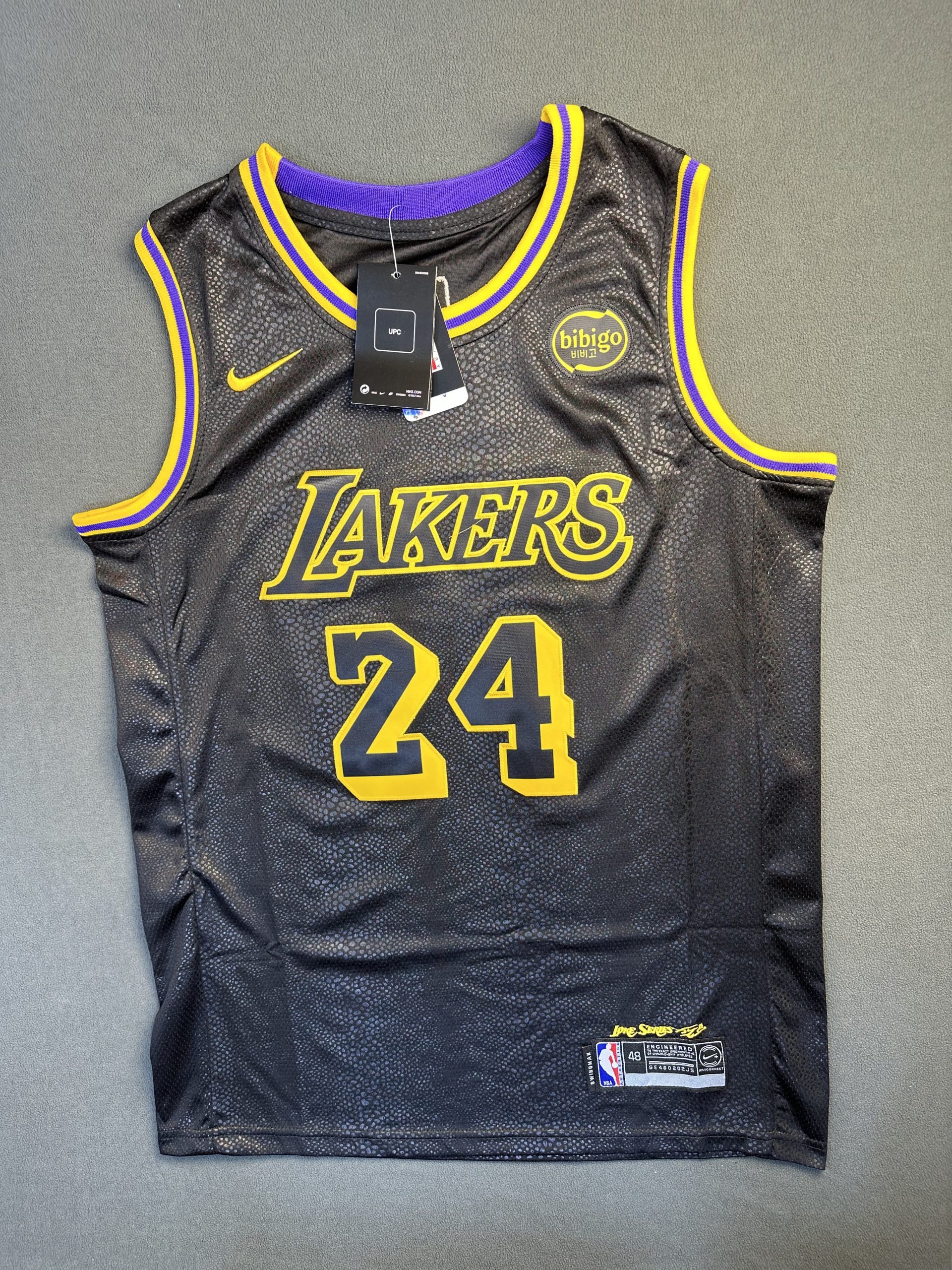 Camiseta Los Angeles Lakers Bryant #24 Nike Negro - Vista frontal