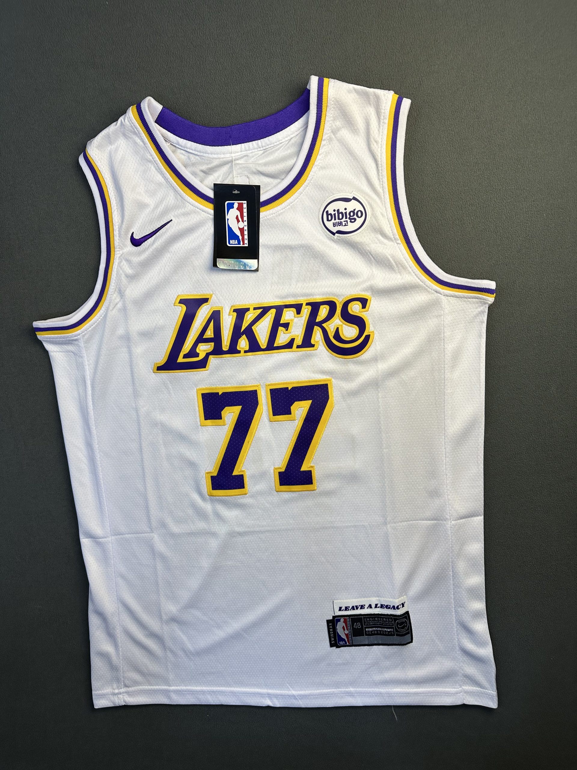 Camiseta Los Angeles Lakers Doni #77 Nike Blanco - Vista frontal