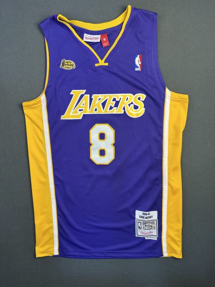 Camiseta Los Angeles Lakers Kobe Bryant #8 Mitchell & Ness Morado