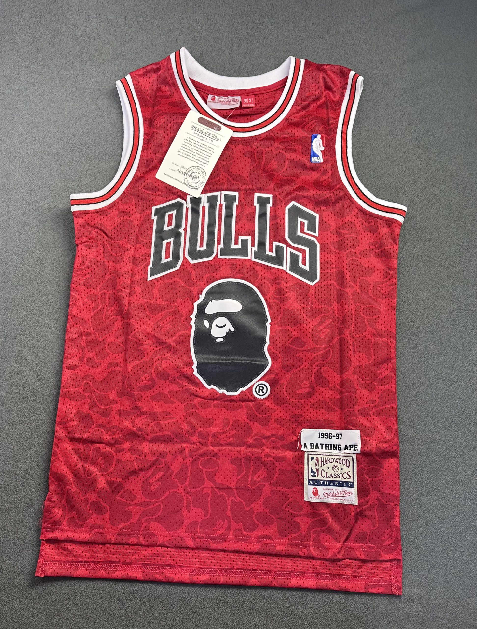 Camiseta Bulls Bape #93 A Bathing Ape Rojo - Vista frontal