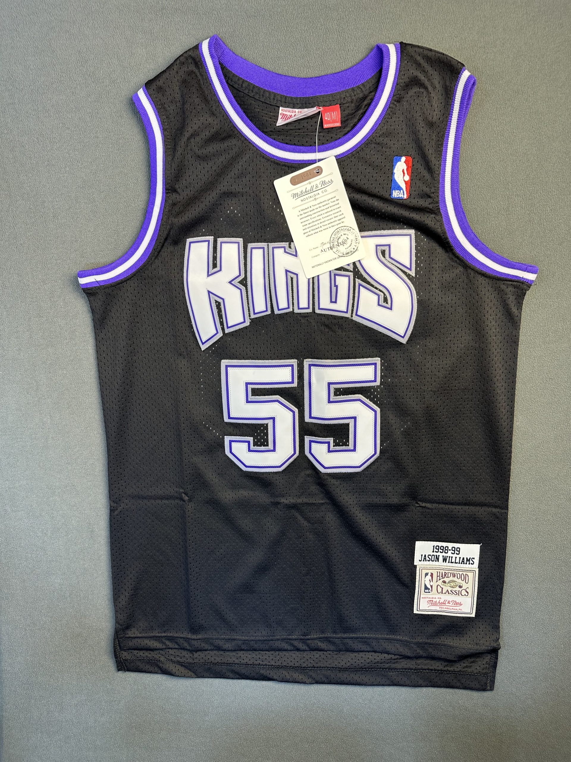 Camiseta Kings Jason Williams #55 Mitchell & Ness Negro - Vista frontal
