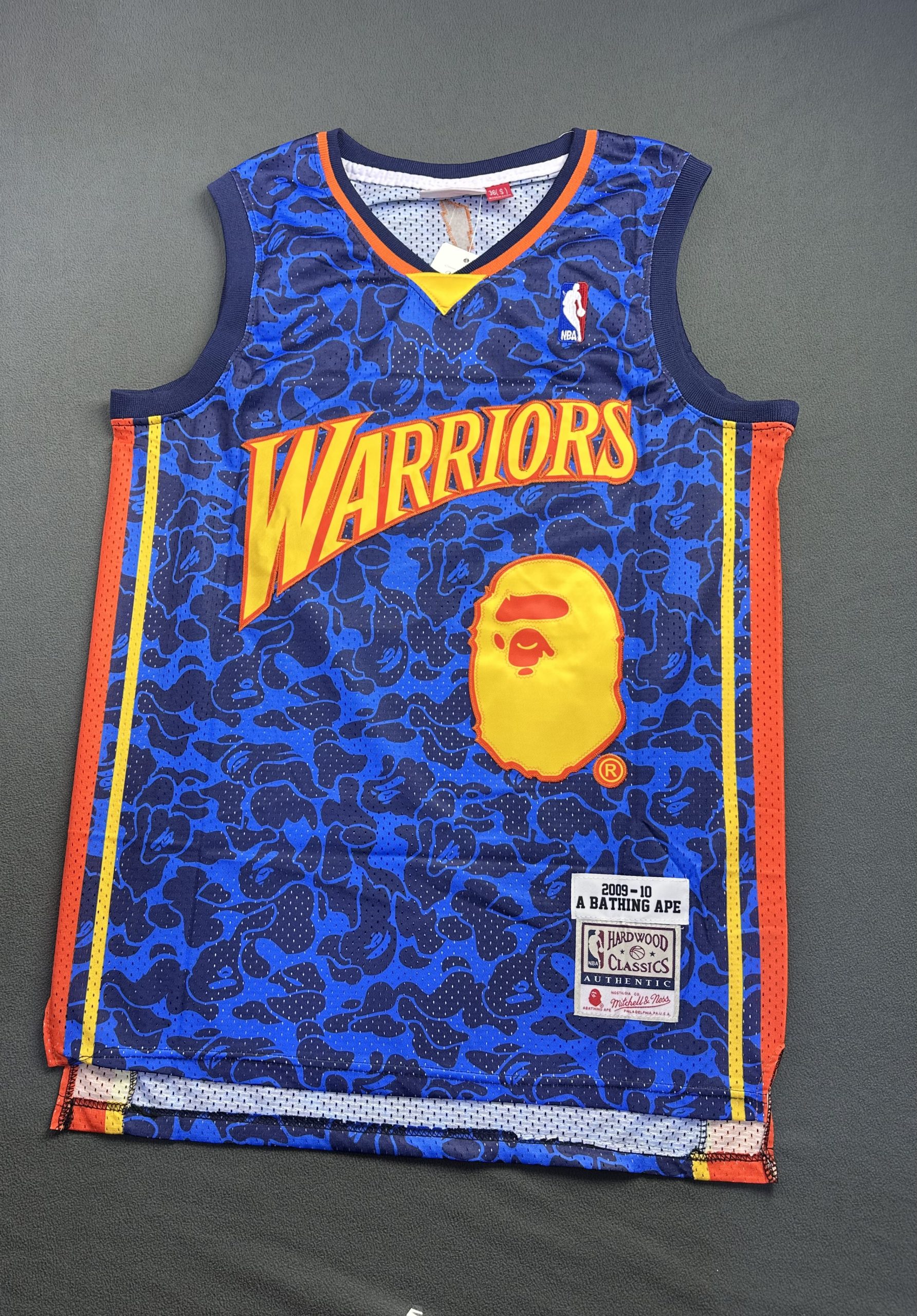 Camiseta Warriors #93 A Bathing Ape Azul - Vista frontal