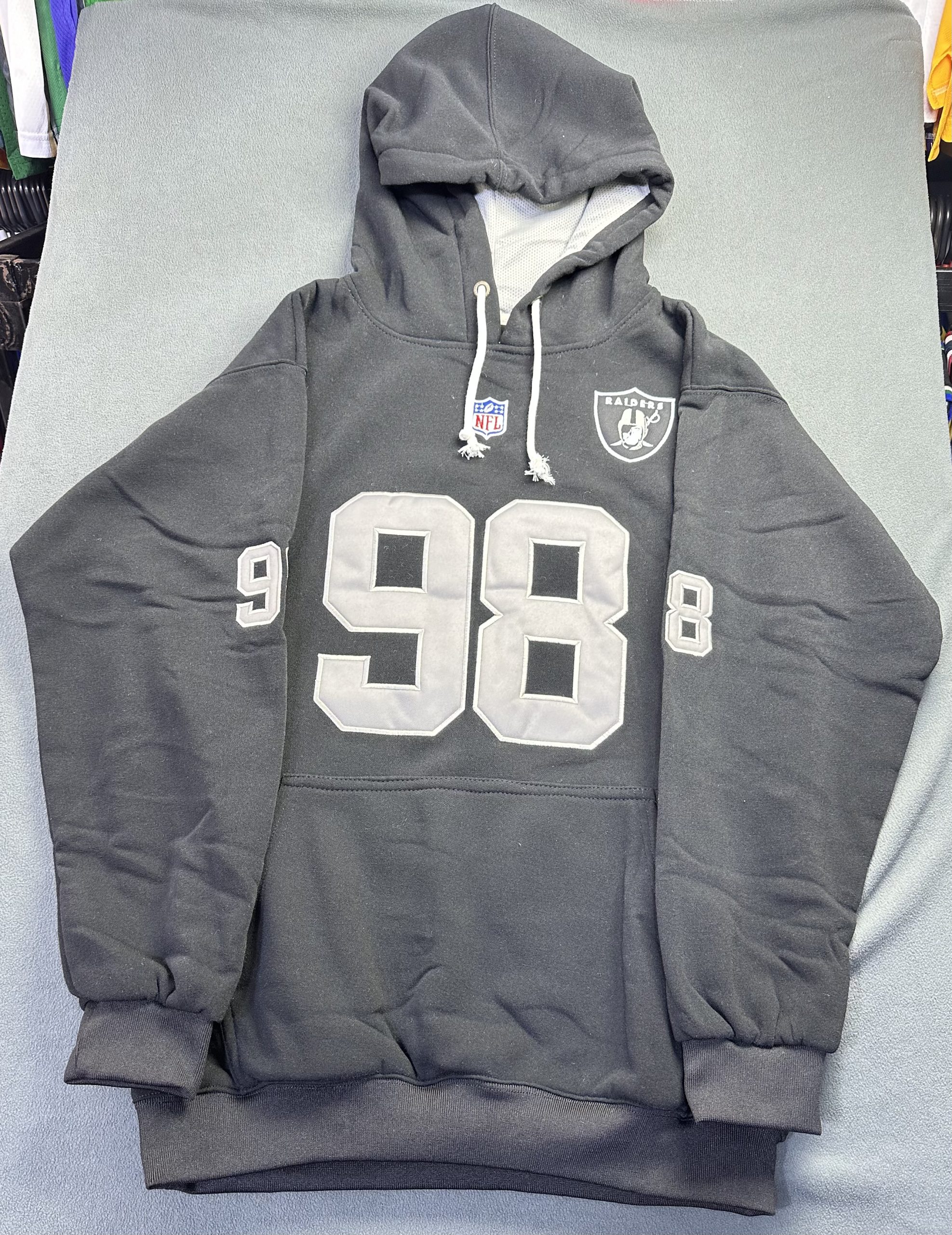 Hoodie Raiders Crosby #98 Negro - Vista frontal